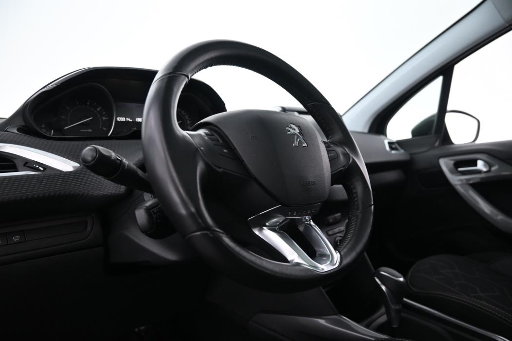 PEUGEOT 2008 2016