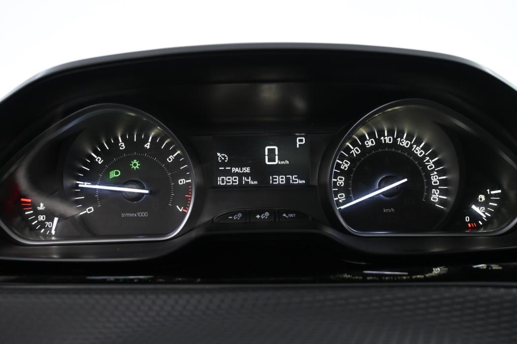 PEUGEOT 2008 2016