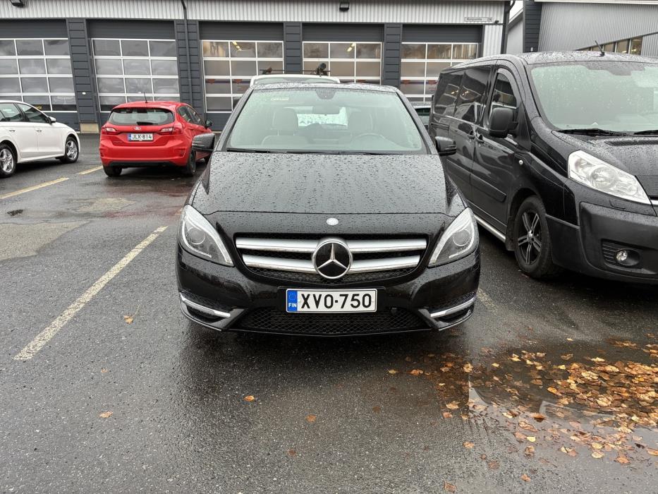 MERCEDES-BENZ B 2014