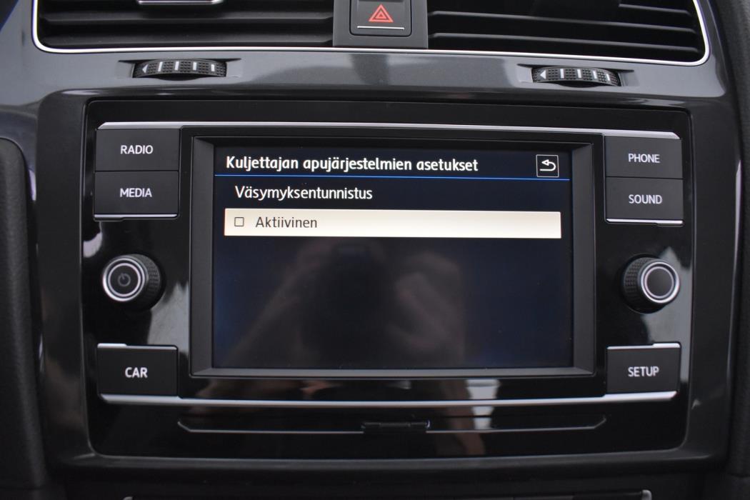 VOLKSWAGEN Golf 2017