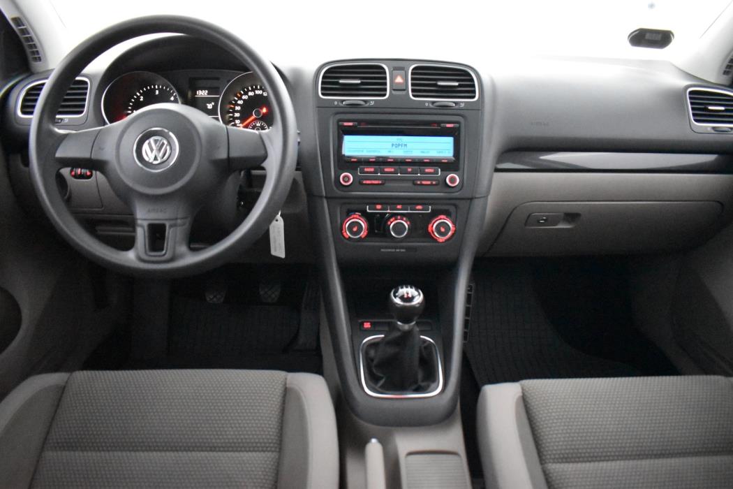 VOLKSWAGEN Golf 2010
