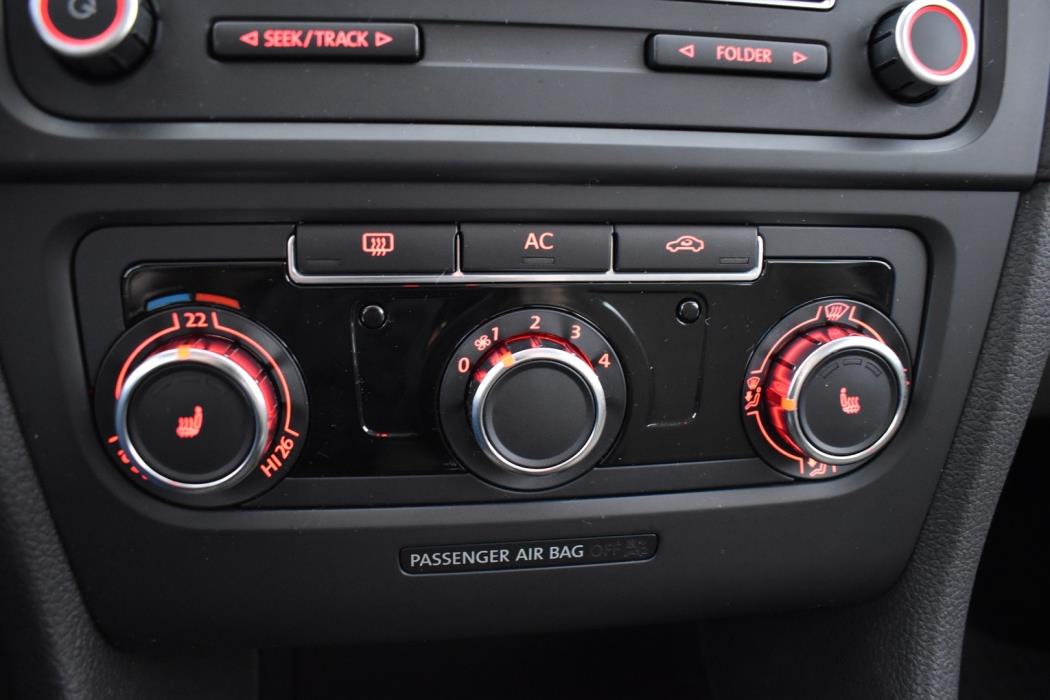 VOLKSWAGEN Golf 2010