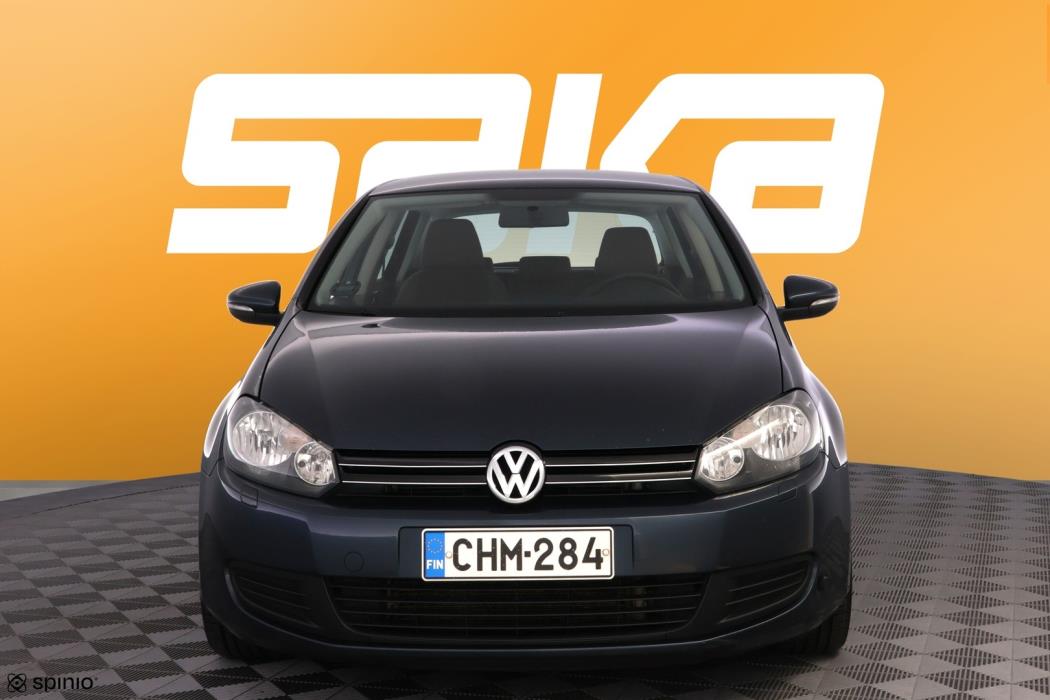 VOLKSWAGEN Golf 2010