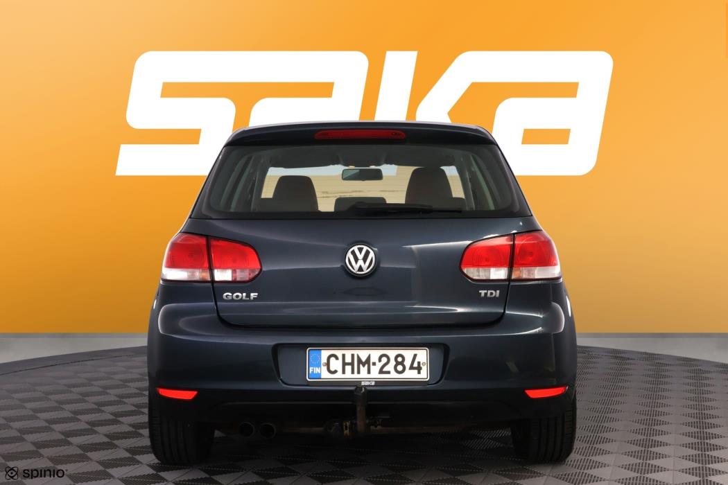 VOLKSWAGEN Golf 2010