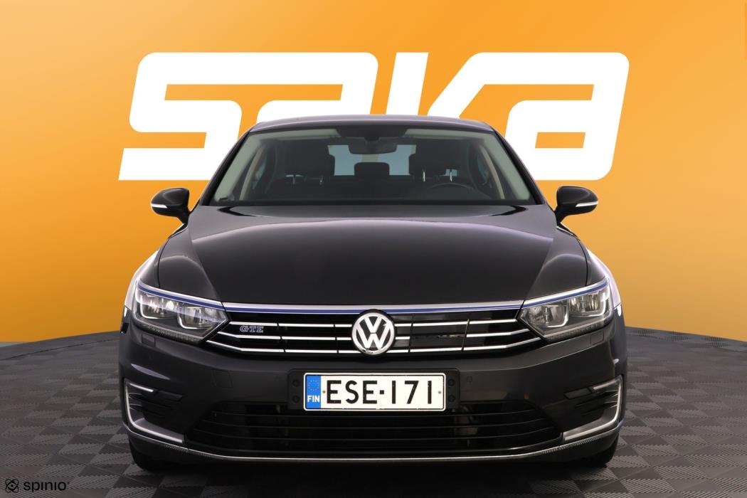 VOLKSWAGEN Passat 2018