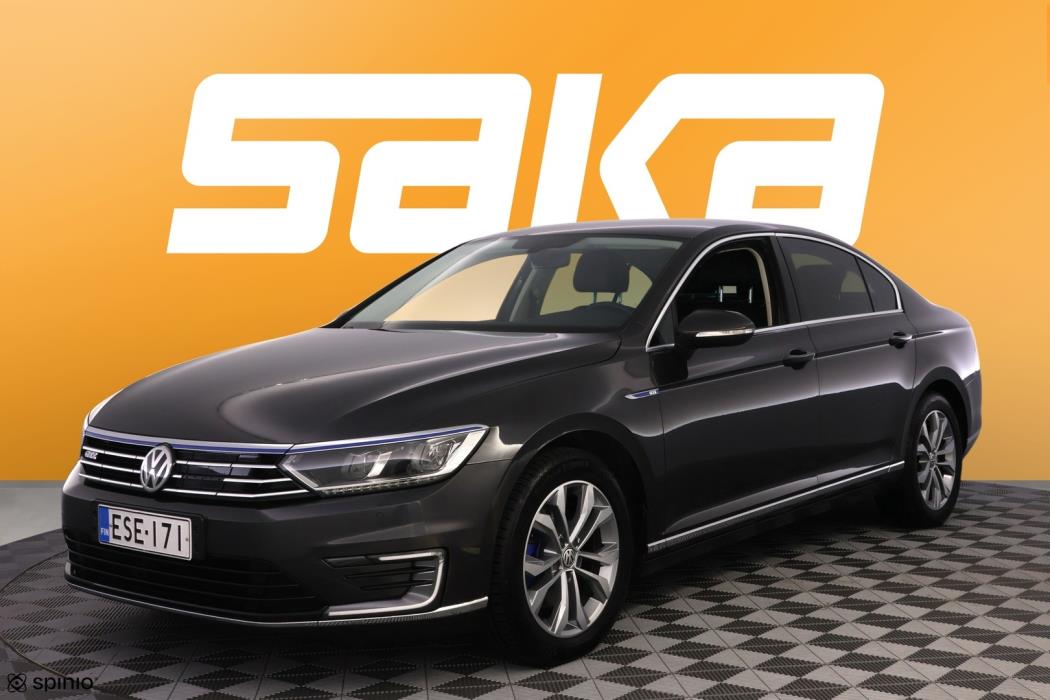 VOLKSWAGEN Passat 2018