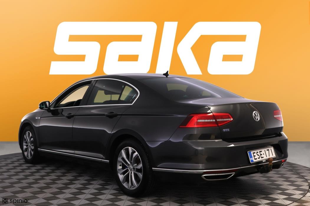 VOLKSWAGEN Passat 2018