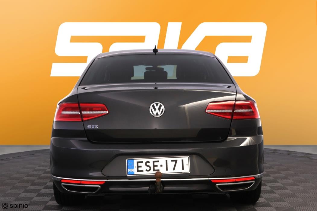 VOLKSWAGEN Passat 2018