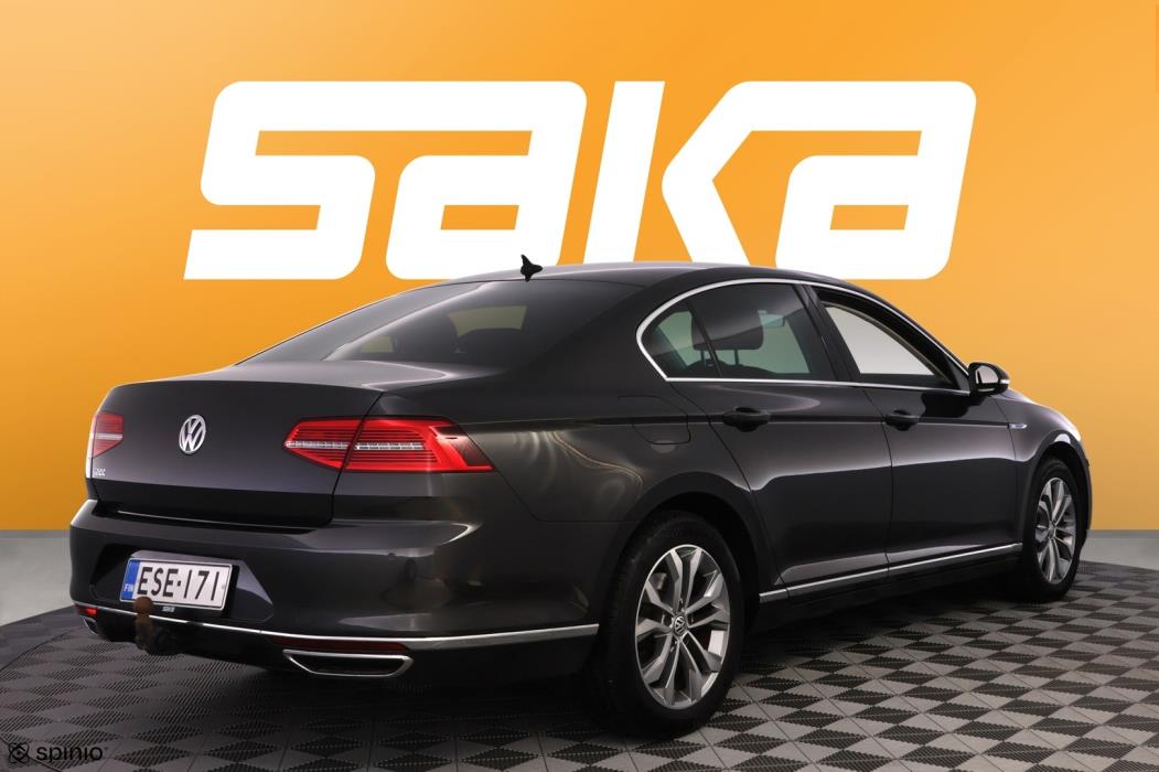 VOLKSWAGEN Passat 2018