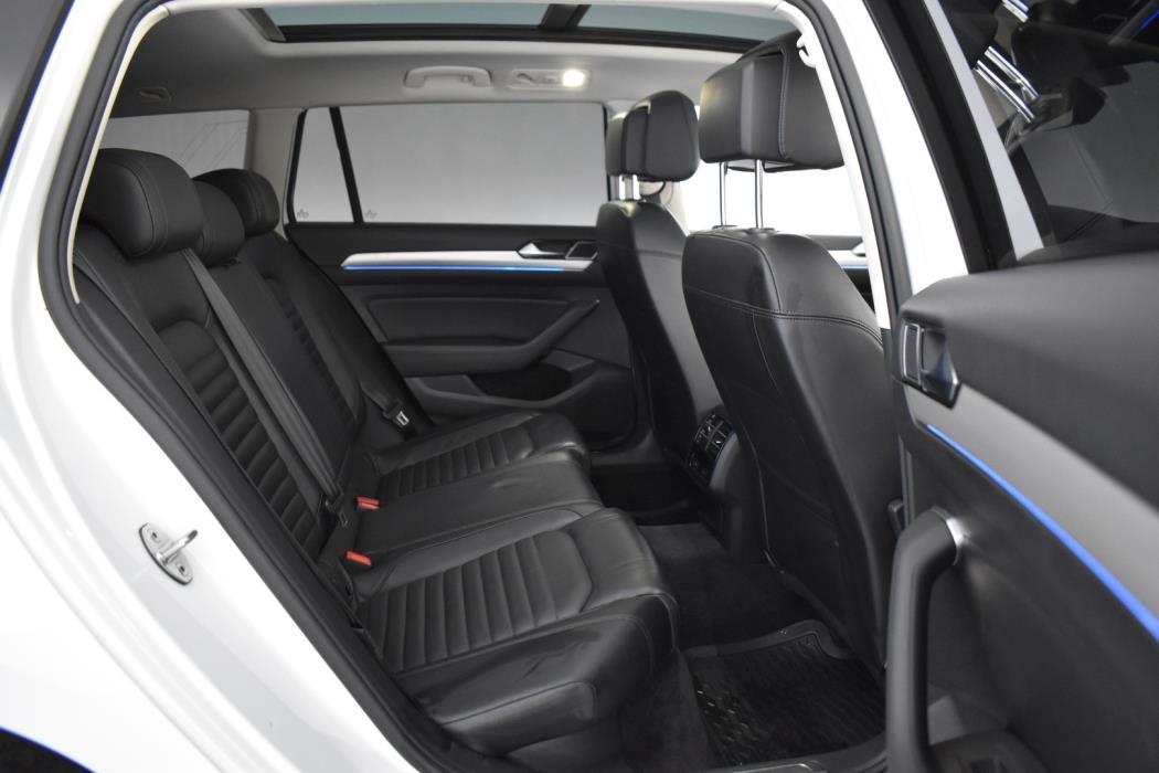 VOLKSWAGEN Passat 2017