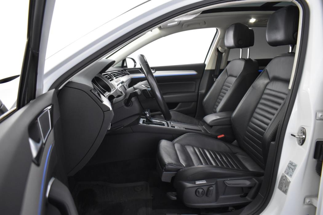 VOLKSWAGEN Passat 2017