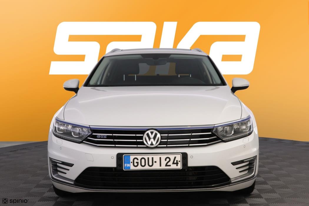 VOLKSWAGEN Passat 2017