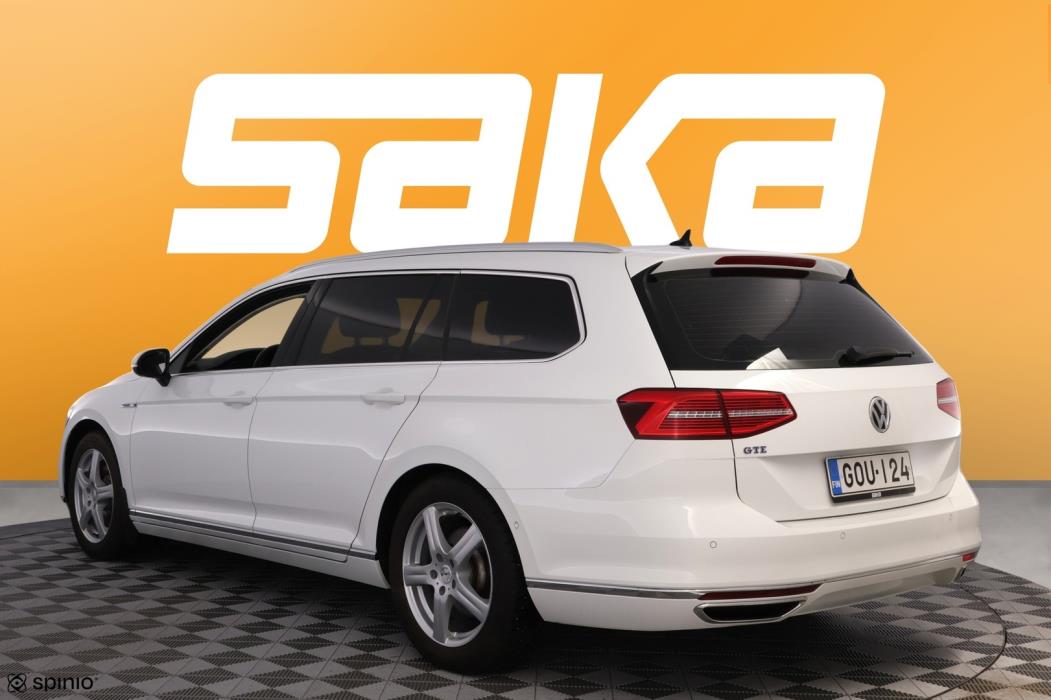 VOLKSWAGEN Passat 2017