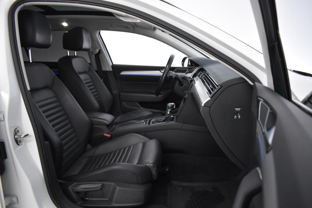VOLKSWAGEN Passat 2017