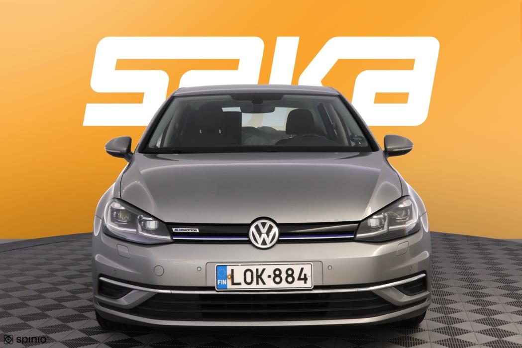 VOLKSWAGEN Golf 2018