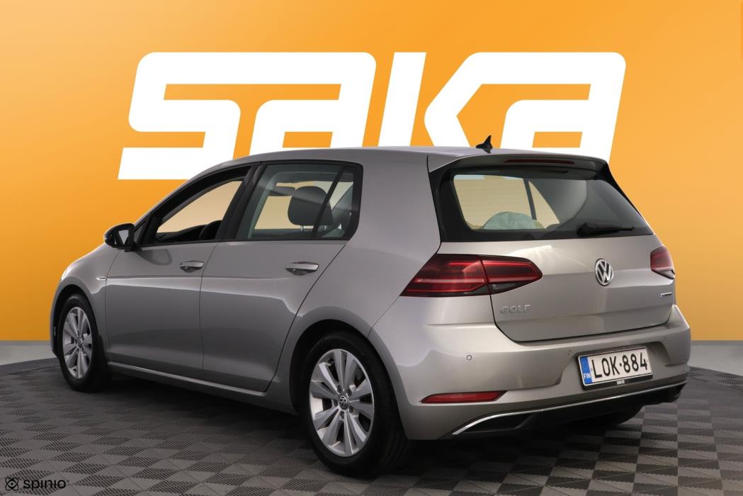 VOLKSWAGEN Golf 2018