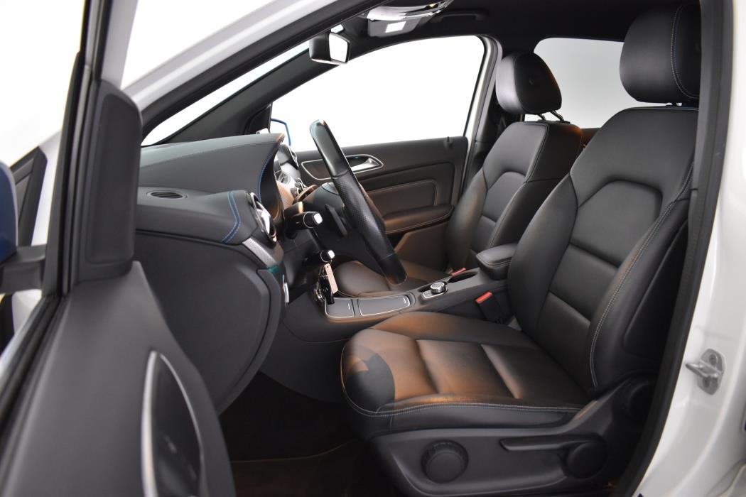 MERCEDES-BENZ B 2015