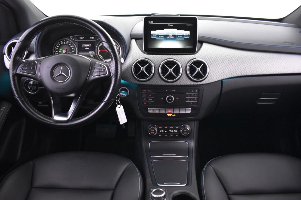 MERCEDES-BENZ B 2015