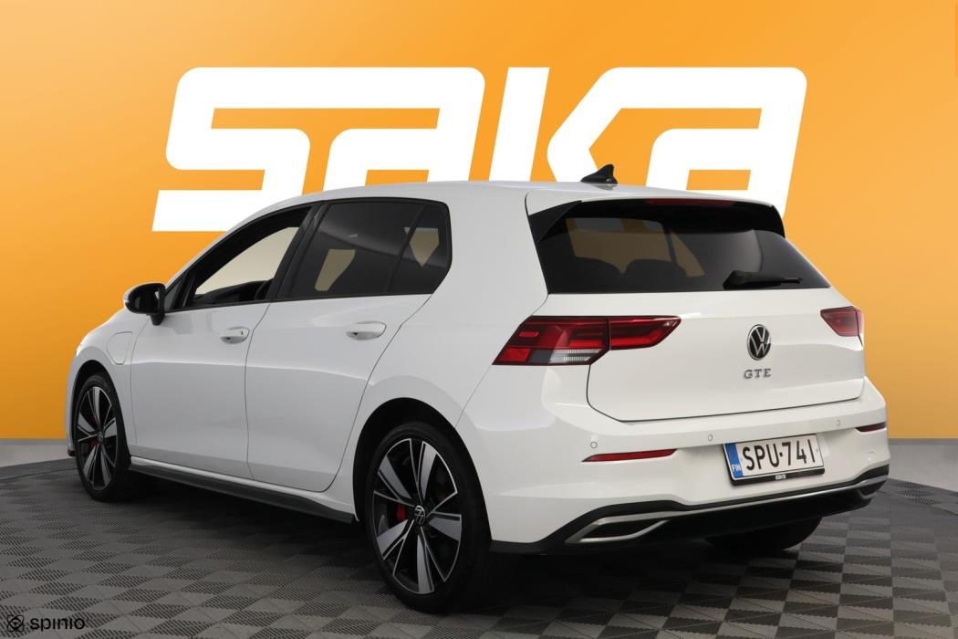 VOLKSWAGEN Golf 2021