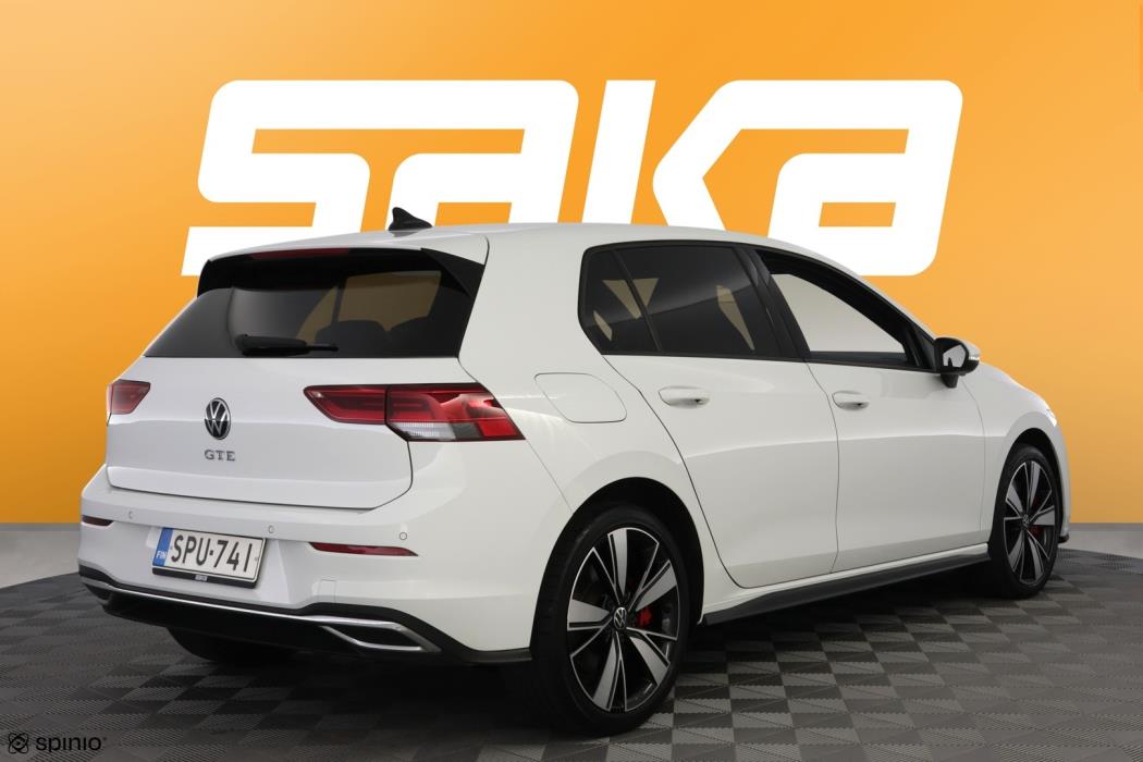 VOLKSWAGEN Golf 2021