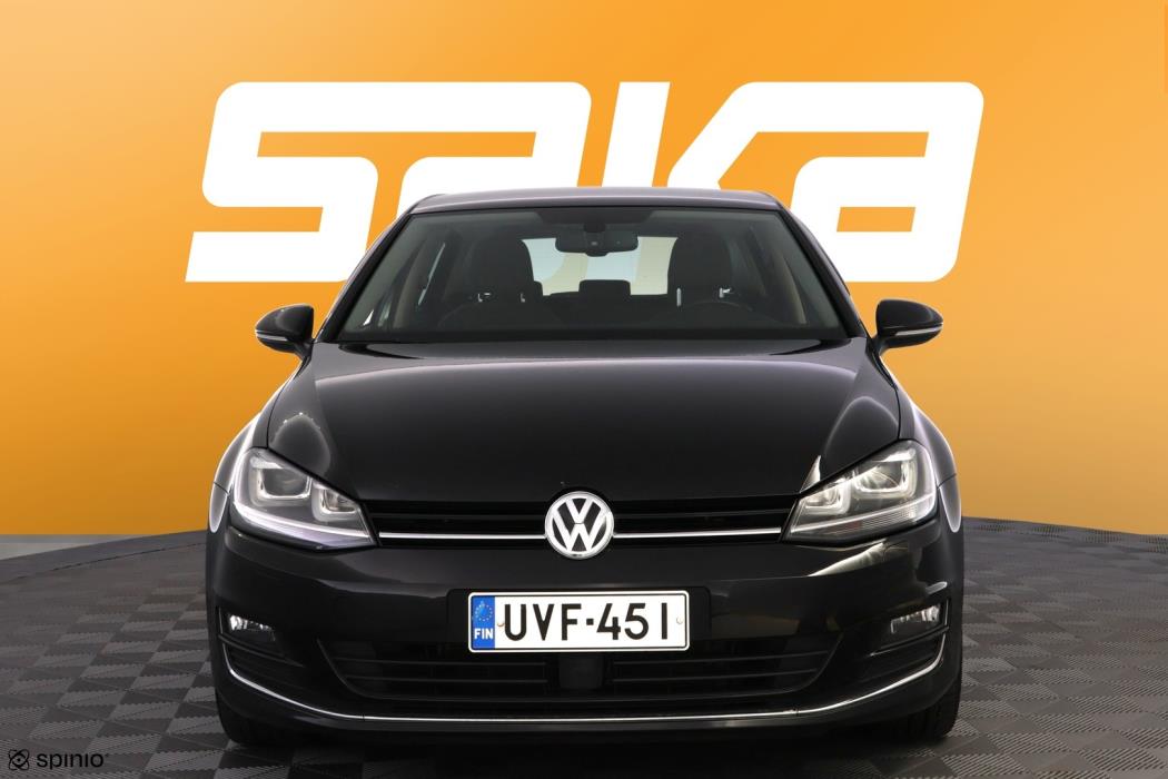 VOLKSWAGEN Golf 2015
