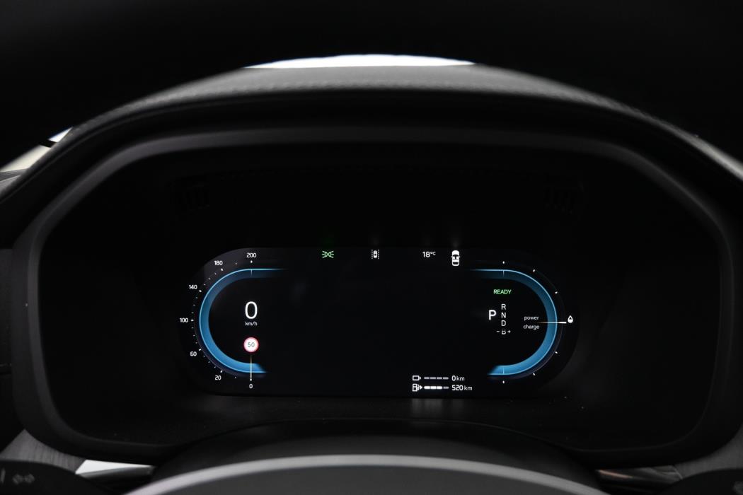 VOLVO XC60 2025