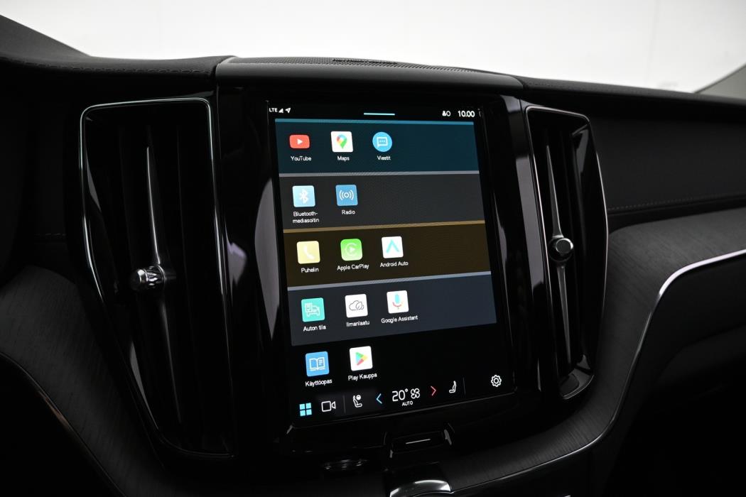 VOLVO XC60 2025