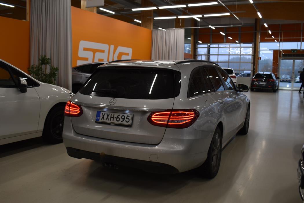 MERCEDES-BENZ C 2015
