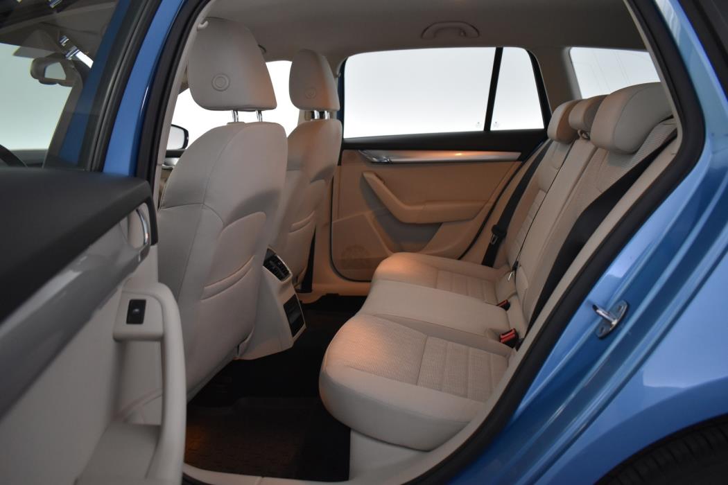 SKODA Octavia 2014