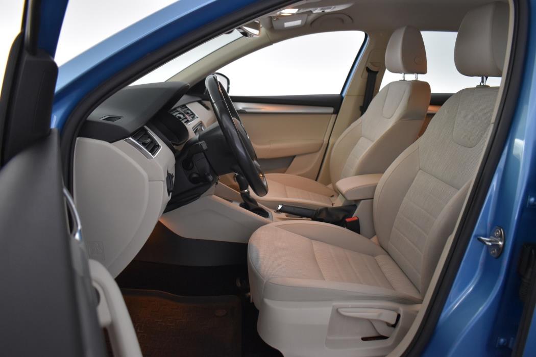 SKODA Octavia 2014