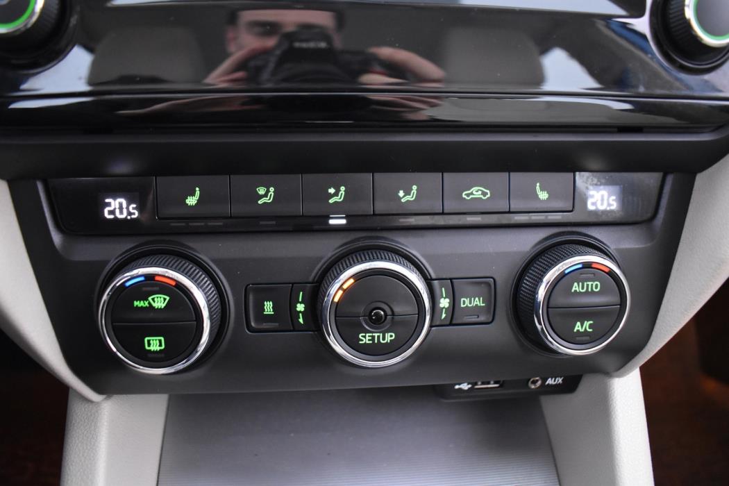 SKODA Octavia 2014