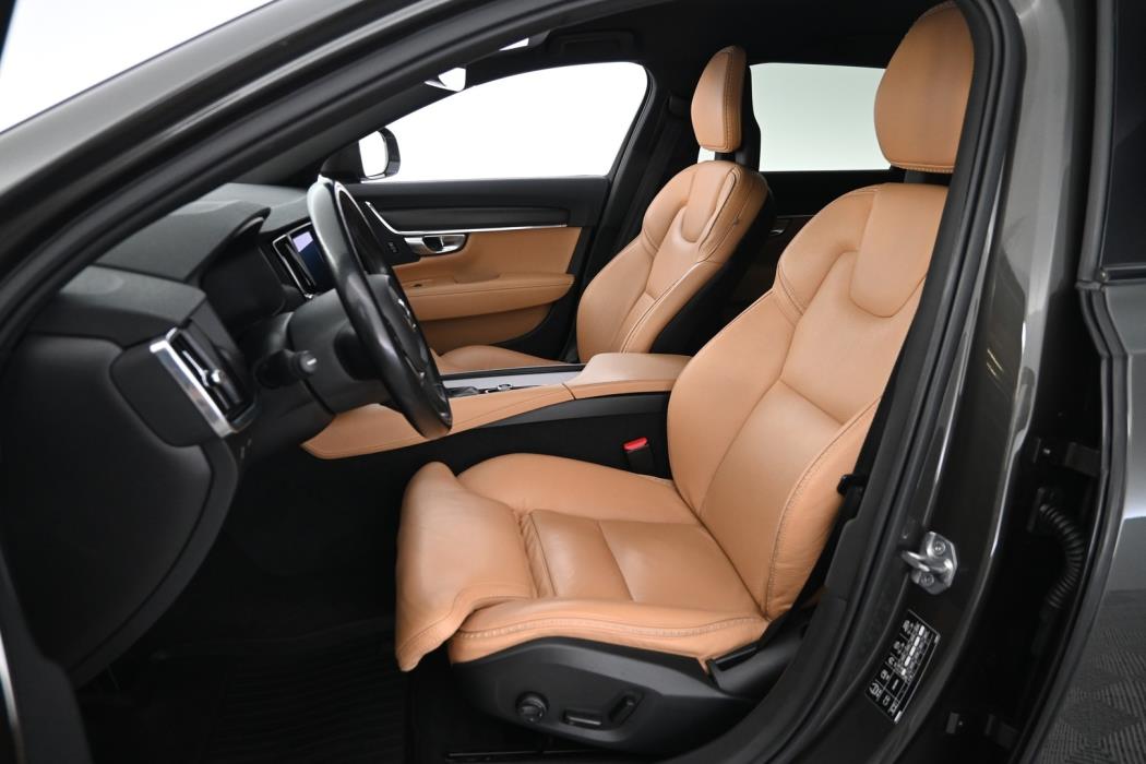 VOLVO V90 Cross Country 2018