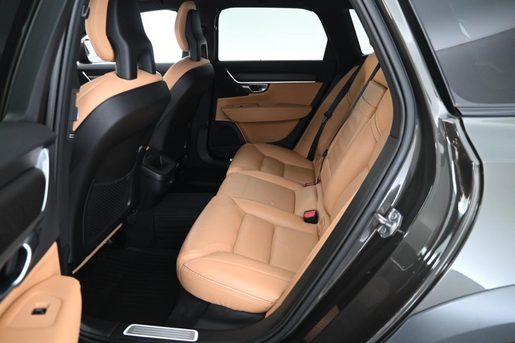 VOLVO V90 Cross Country 2018