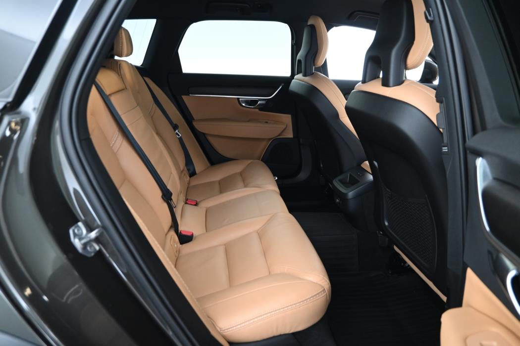 VOLVO V90 Cross Country 2018