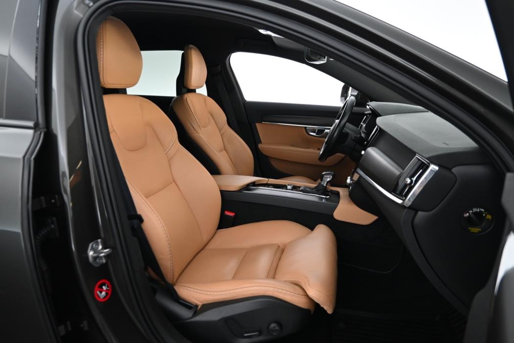 VOLVO V90 Cross Country 2018