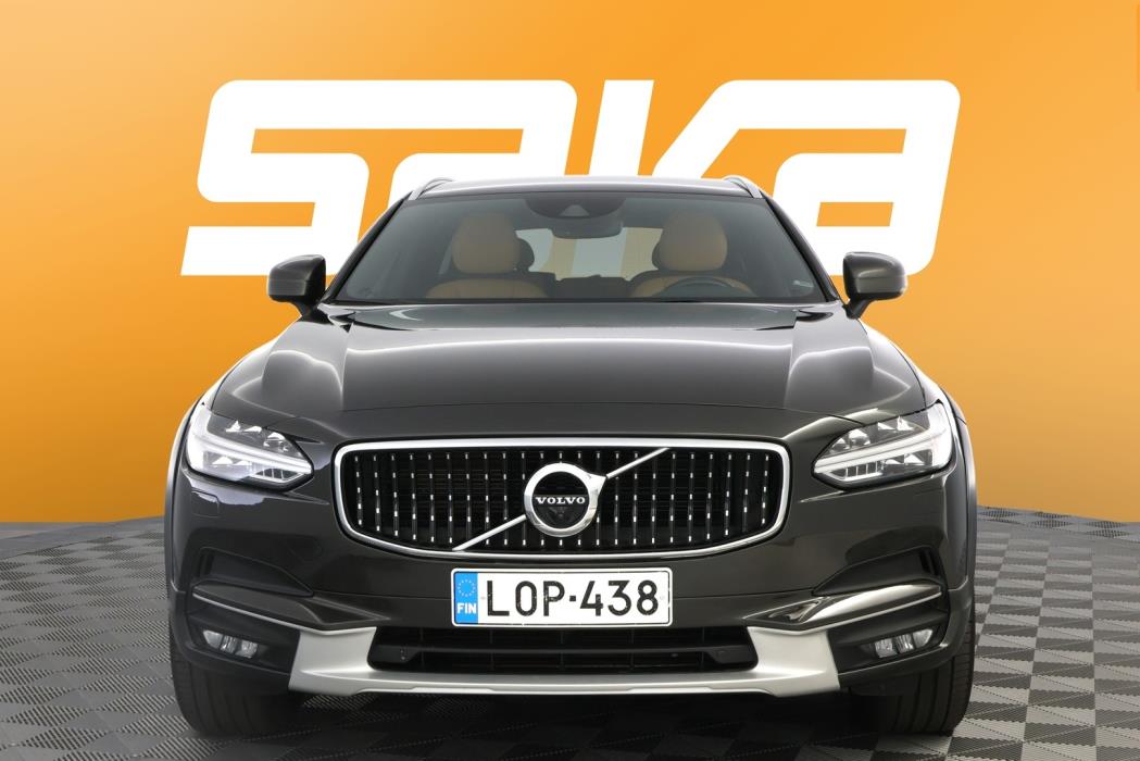 VOLVO V90 Cross Country 2018
