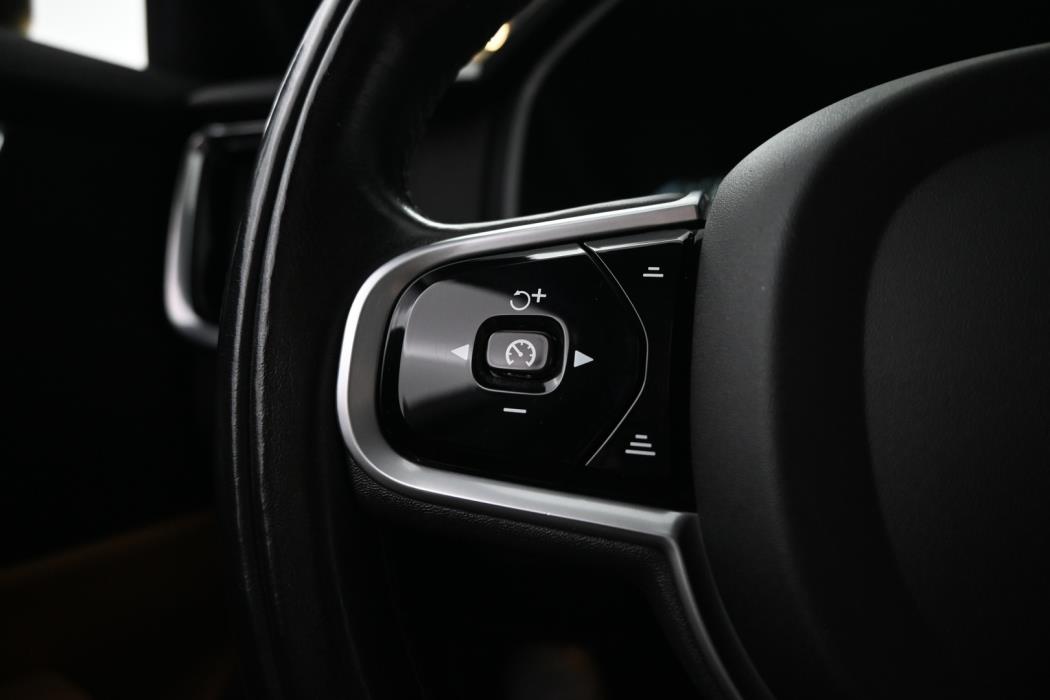 VOLVO V90 Cross Country 2018
