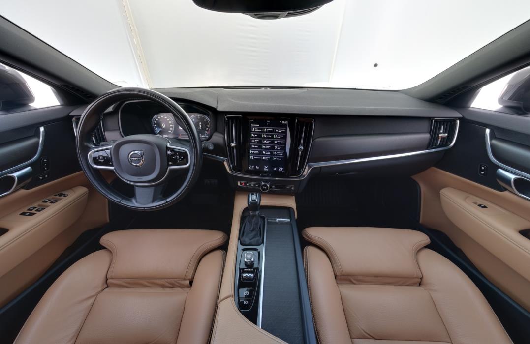 VOLVO V90 Cross Country 2018