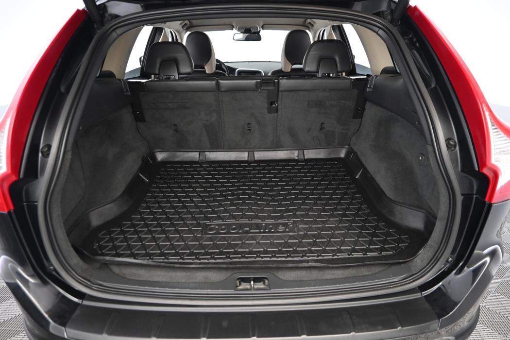 VOLVO XC60 2012