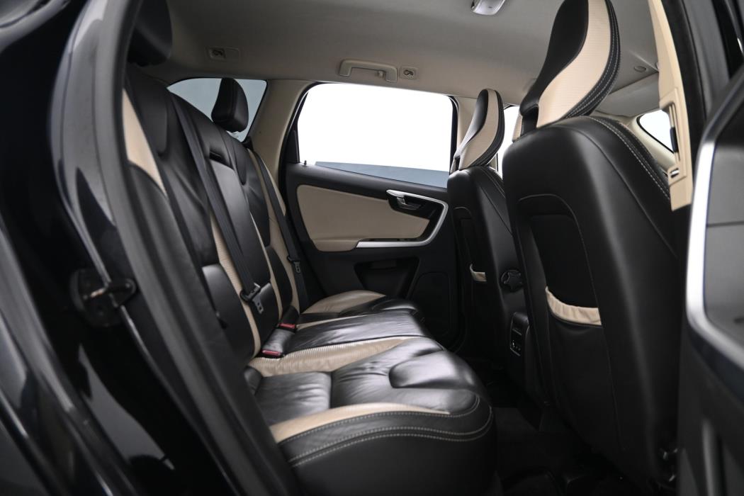 VOLVO XC60 2012