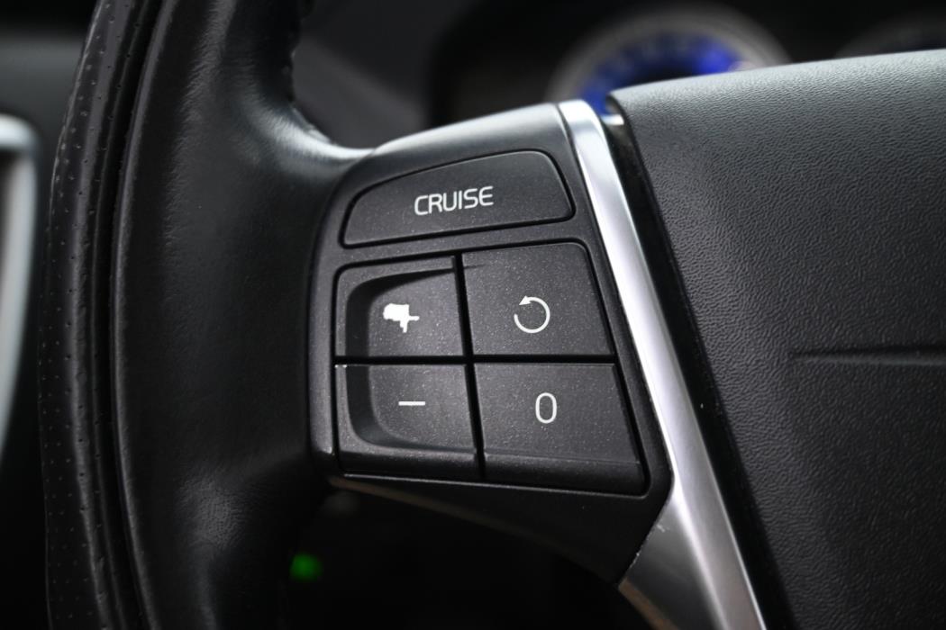 VOLVO XC60 2012