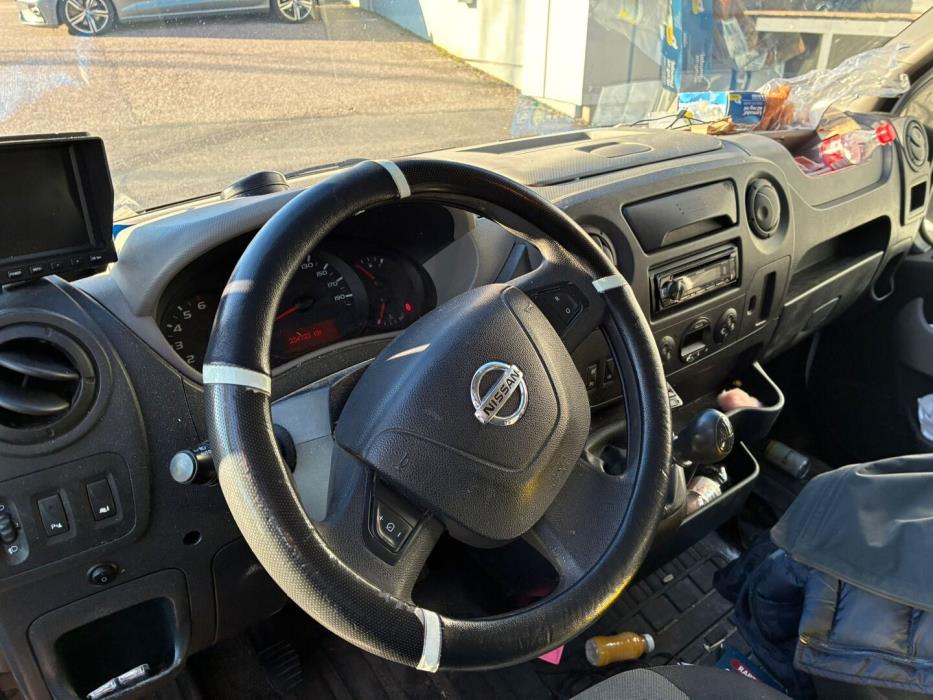 NISSAN NV400 2016
