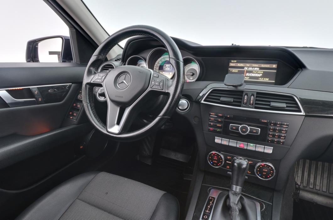 MERCEDES-BENZ C 2012