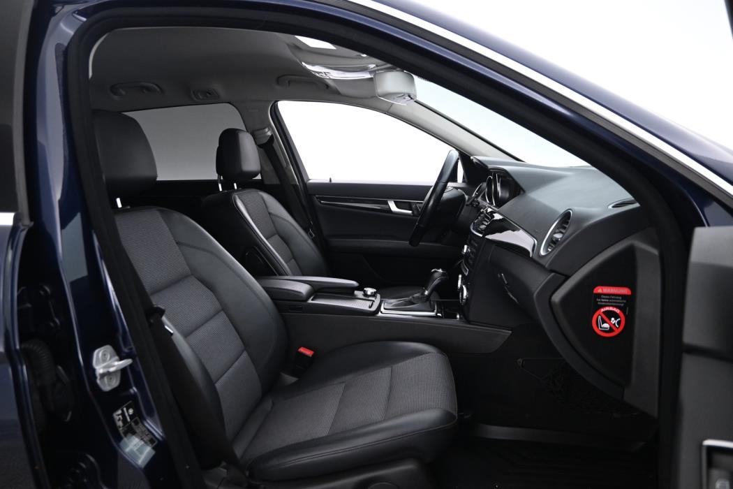 MERCEDES-BENZ C 2012