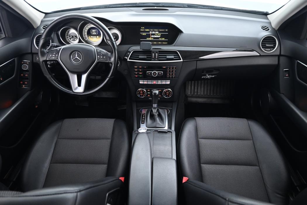 MERCEDES-BENZ C 2012