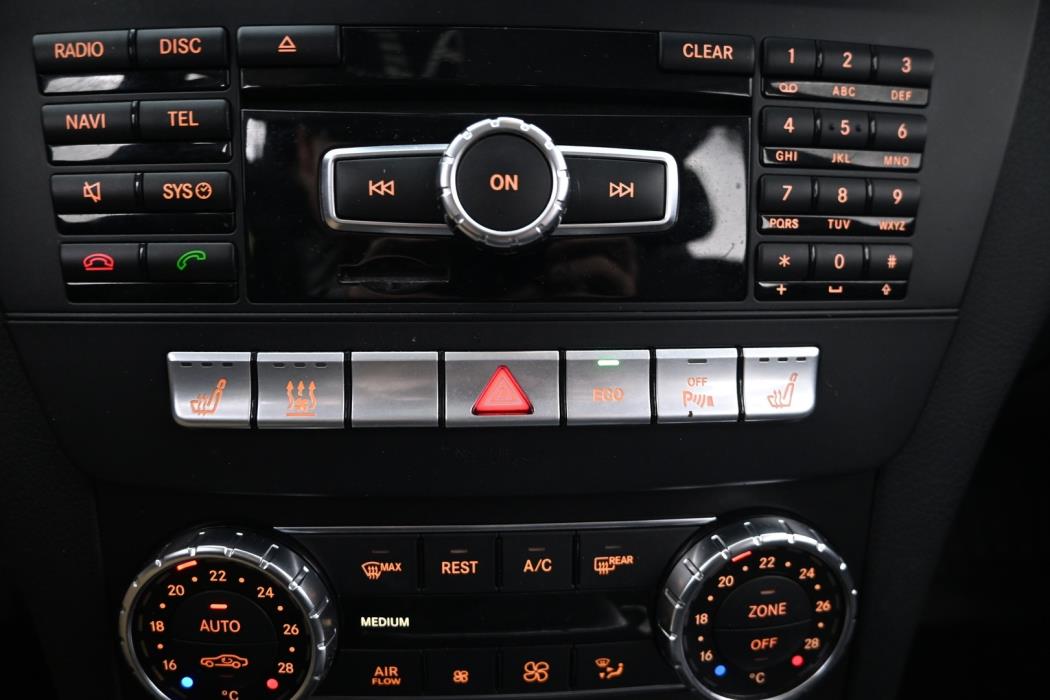 MERCEDES-BENZ C 2012