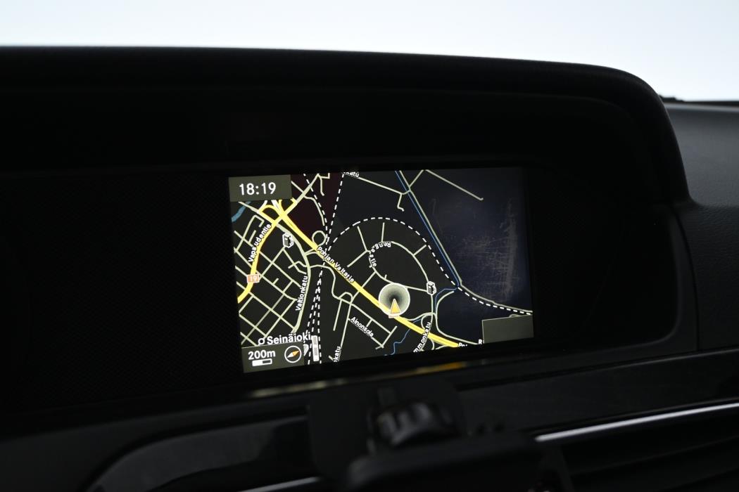 MERCEDES-BENZ C 2012