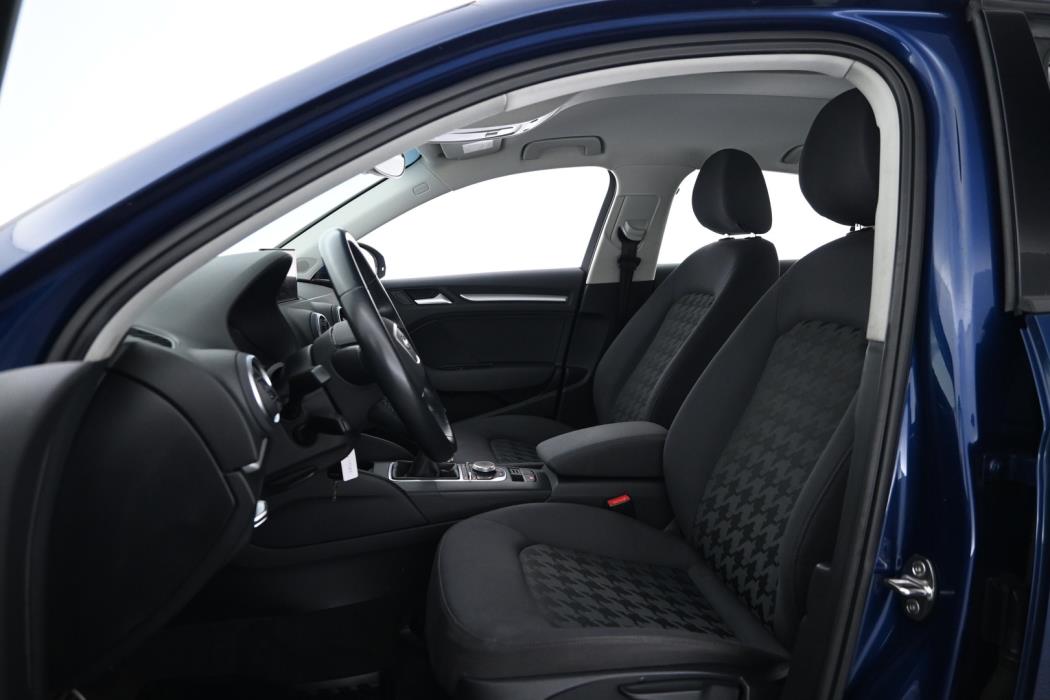 AUDI A3 2015