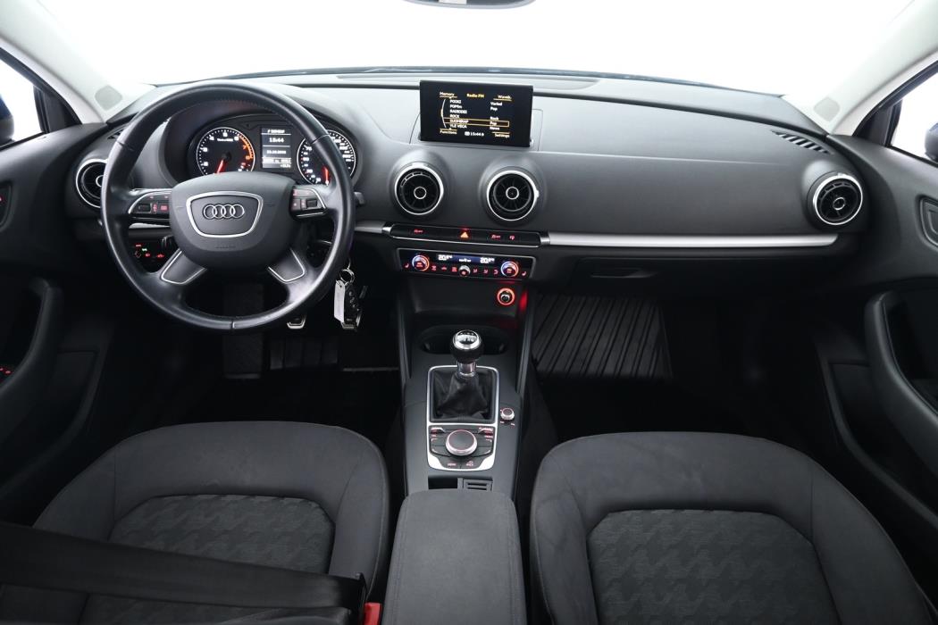 AUDI A3 2015