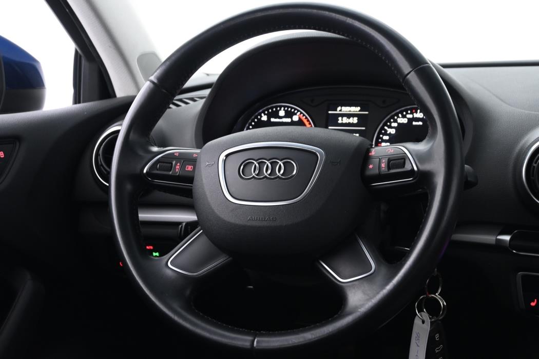AUDI A3 2015